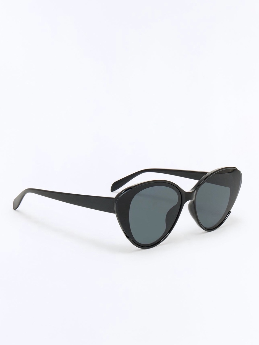 Fashion Nova Black Cat-Eye Sunglasses - Picture 4 of 4